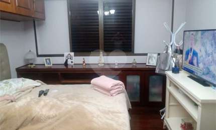 Apartamento com 4 quartos à venda na Avenida Giovanni Gronchi, 5394, Vila Andrade, São Paulo, 180 m2 por R$ 950.000