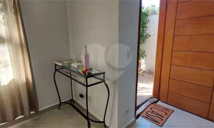 Casa em condomínio fechado com 3 quartos à venda na Estrada Pedreira Eldorado, 150, Jardim dos Ipês, Cotia, 125 m2 por R$ 550.000