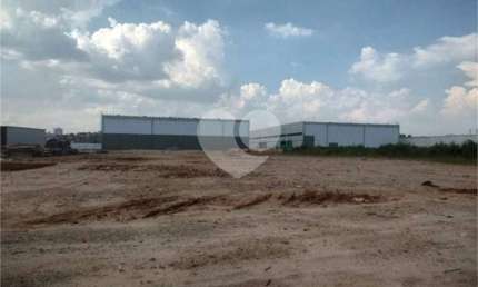 Terreno comercial para alugar na Avenida dos Estados, 1, Parque Jaçatuba, Santo André, 57105 m2 por R$ 599.000