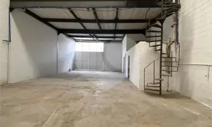 Barracão / Galpão / Depósito à venda na Rua Lauro Muller, 116, Vila Palmares, Santo André, 600 m2 por R$ 2.500.000