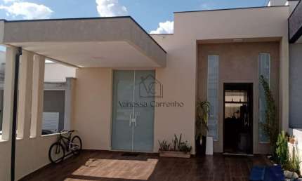 Casa à venda no bairro Horto Florestal Villagio - Sorocaba/SP