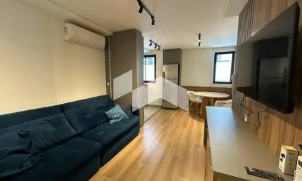 Apartamento com 33 m², 1 quarto sendo 1 suíte para alugar no bairro centro.