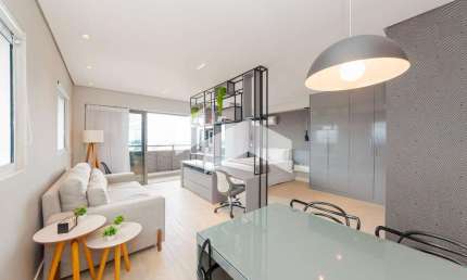 Apartamento com 56 m², 1 quarto sendo 1 suíte para alugar no bairro Centro.
