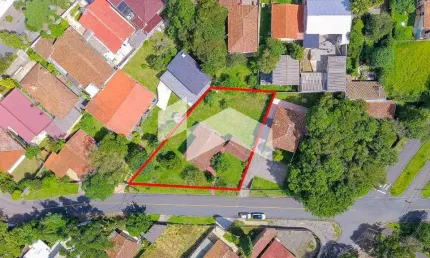 Terreno à venda | 966 m² | localização privilegiada em curitiba