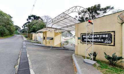 Casa de condomínio com 275 m², 4 quartos sendo 1 suíte para alugar no bairro Santa Felicidade.