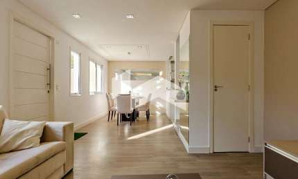 Sobrado com 94 m², 3 quartos sendo 1 suíte para alugar no bairro Barreirinha.