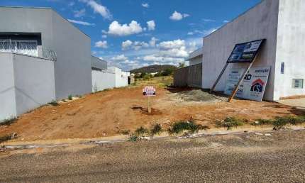 Terreno à venda no São Francisco, Piratininga 