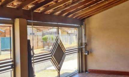 Casa com 2 quartos à venda no Centro, Piratininga 