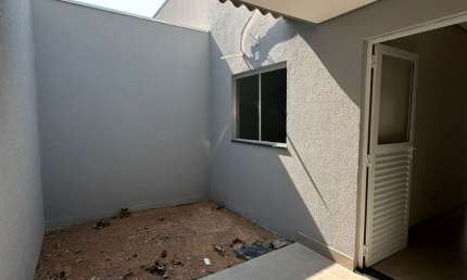 Casa em condomínio fechado com 1 quarto para alugar na Rua Alberto Keiti Nomura, Santa Rosa, Cuiabá
