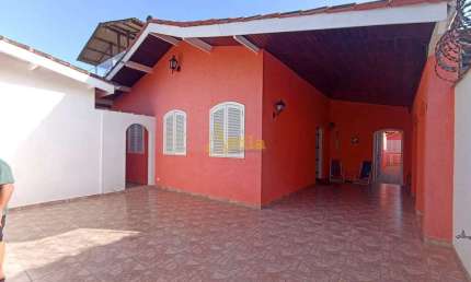 Casa térrea, 5 dorms., churrasq., 2 vagas, praia de Pernambuco