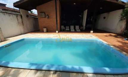 Casa térrea 200mts praia, 4 dorms., + edícula, piscina