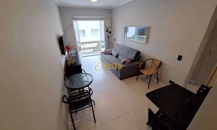 Apto reformado, 400mts praia, 1 dorm., sacada, elevador