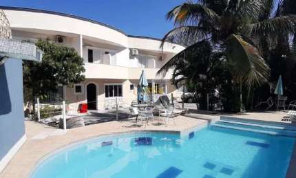 Hotel 60mts praia Enseada, 25 suítes, em funcionamento.