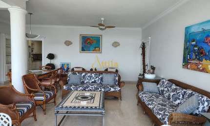 Apto frente praia, 5 dorms., sacada, 1 vaga, Pitangueiras