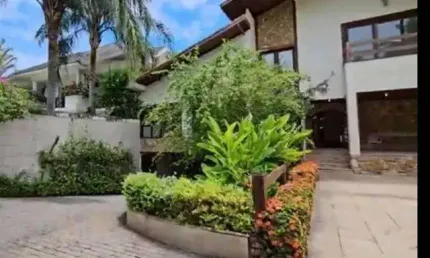 Casa duplex na barra da tijuca, 7 quartos, 5 suítes, 668 m². cond eucalipto das palmeiras