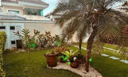 Casa tríplex na barra da tijuca, 5 quartos suítes, 350 m², 3 vagas. interlagos de itauna