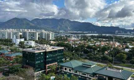 Apartamento à Venda na Barra da Tijuca – 2 Suítes, Vista Mar, 72m², Andar Alto, Condomínio Barra Premium
