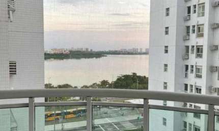 Apartamento à Venda na Barra Olímpica – 2 Quartos, Suíte, 82m², Varanda Gourmet, Vista Lagoa – Condomínio Front Lake Rio 2