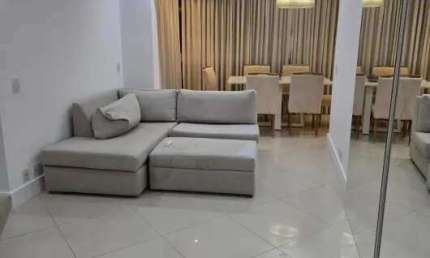 partamento à Venda na Barra da Tijuca – 2 Quartos, Suíte, 74m², Mobiliado, Sol da Manhã – Condomínio Mandarim da Península