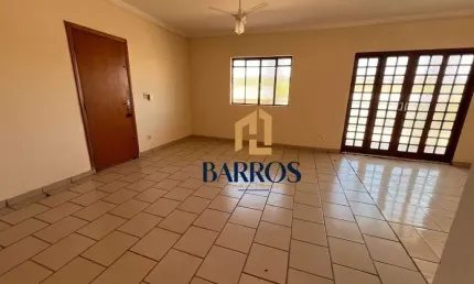 Casa à venda 3 dormitórios, 304m2 - Bairro Nova Piracicaba - Piracicaba, SP