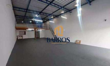 Barracão - 126,00 m² - Copa, 02 Banheiros, Mezanino e Pé Direito Alto.