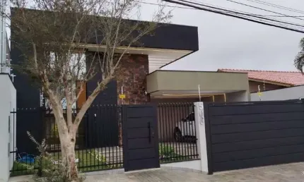 Belíssima Casa à Venda no Bairro Altos de Bragança em Bragança Paulista-SP
