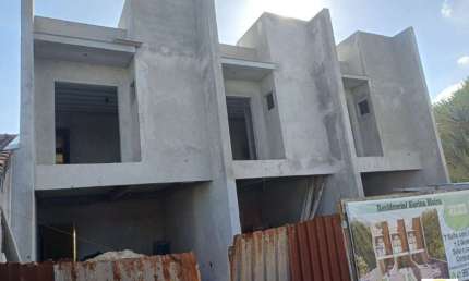 Casa com 3 quartos à venda na Rua Tatuapé, 437, Itaum, Joinville por R$ 575.000