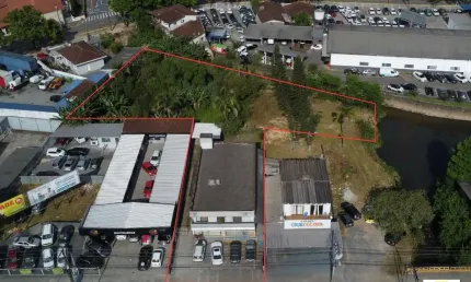 Terreno à venda na Rua Doutor João Colin, 3036, Saguaçu, Joinville por R$ 3.900.000