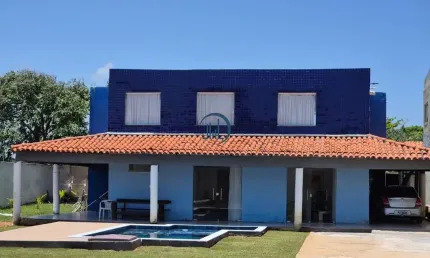 Para quem quer investir ou morar: Vendo Casa Mobiliada com 5 Suítes a menos de 100m da Praia de Jauá - Litoral Norte-BA