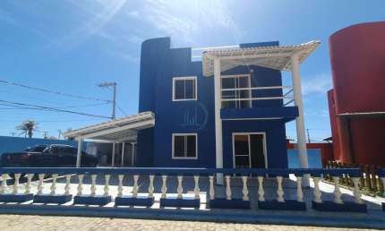 Casa Triplex com 03 quartos, 01 suíte em condomínio fechado - Stella Mares