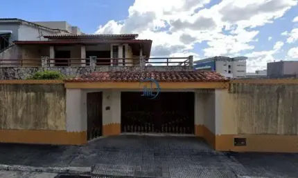 Vende-se casa duplex no centro de alagoinhas-ba — residencial ou comercial