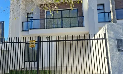 Casa com 3 quartos à venda na Rua Leão Sallum, Boa Vista, Curitiba