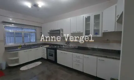Casa com 3 quartos à venda no Pestana em Osasco 400m2 com 1 vaga de carro, rua paralela a Avenida Pedro Pinho