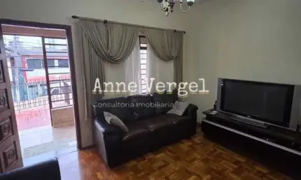 Casa Térrea individual 3 quartos à venda no Bairro Padroeira em Osasco com quintal c churrasqueira e 1 vaga ao lado da Avenida João de Andrade e Mercado Japão aceita financiamento