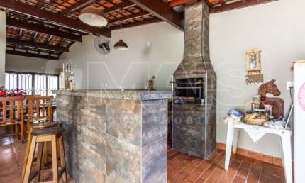 Casa à venda, 253 m² por R$ 600.000,00 - Jockey Club - Barretos/SP