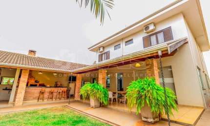 Casa com 3 dormitórios à venda, 375 m² por R$ 1.500.000,00 - City Barretos - Barretos/SP