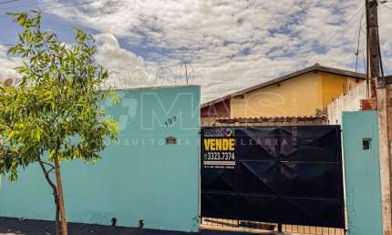 Casa com 2 dormitórios, 68 m² - venda por R$ 320.000,00 ou aluguel por R$ 1.200,00/mês - Hussein Genha - Barretos/SP