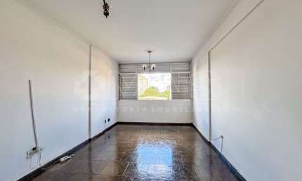 Apartamento com 3 dormitórios para alugar, 124 m² por R$ 2.143/mês - Centro - Barretos/SP