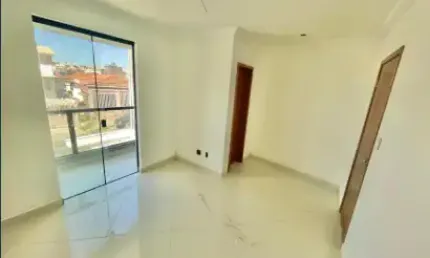 Casa 2 quartos , suite e varanda  - Bairro Sao Joao Batista