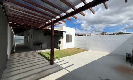 Casa com 3 quartos à venda na Rua Paraopeba, 355, Parque Turistas, Contagem