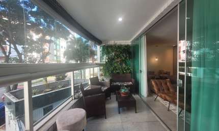 4 QUARTOS | 2 SUÍTES | 2 SEMI-SUITES | 3 VAGAS | 210M2 SENDO 170M² ÁREA CONSTRUÍDA (mais 40 metros de área construída)