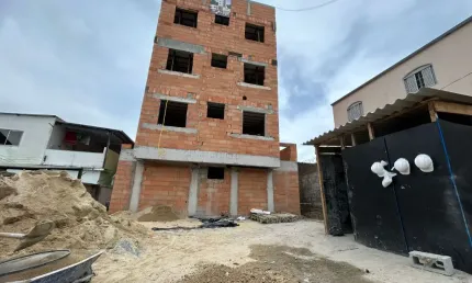Apartamento em construçao com entrada parcelada no bairro coqueiros