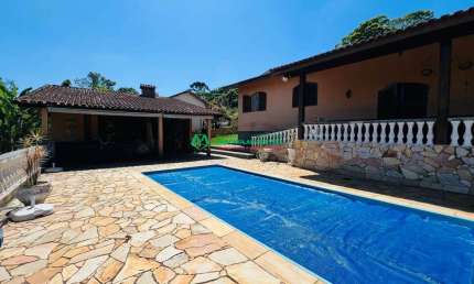 Casa de Condomínio para venda em Los Álamos de 245.00m² com 3 Quartos e 1 Suite