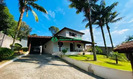 Casa de Condomínio para venda em Los Álamos de 1365.00m² com 3 Quartos, 3 Suites e 4 Garagens