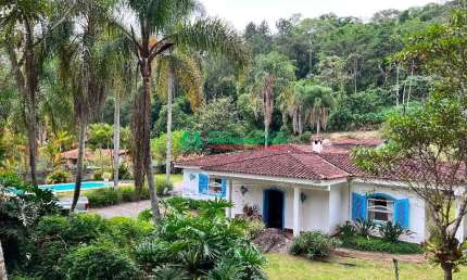 Casa para venda em Jardim Santa Paula de 3318.00m² com 5 Quartos, 2 Suites e 2 Garagens