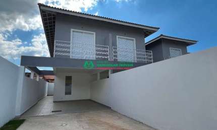 Casa para venda em Centro de 150.00m² com 3 Quartos, 1 Suite e 4 Garagens