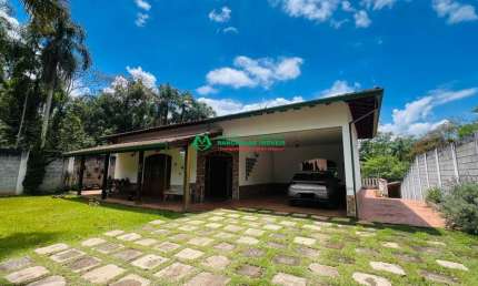 Casa para venda em Jardim Santa Paula de 1200.00m² com 3 Quartos, 1 Suite e 6 Garagens