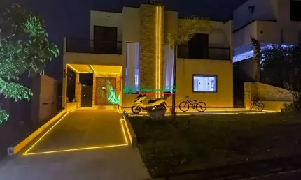 Casa de Condomínio para venda em Casablanca de 360.00m² com 4 Quartos e 3 Suites