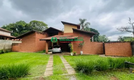 Casa de Condomínio para venda em Pinheiros Tênis Village de 800.00m² com 3 Quartos, 1 Suite e 2 Garagens
