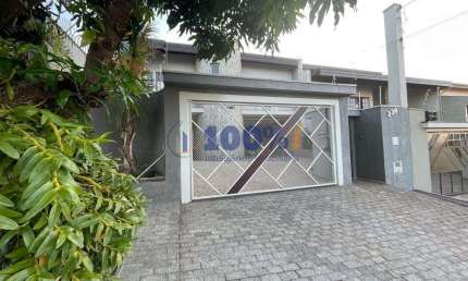 Casa com 3 quartos à venda na Joaquim Assenco, 238, Jardim Serra Dourada, Mogi Guaçu, 250 m2 por R$ 800.000